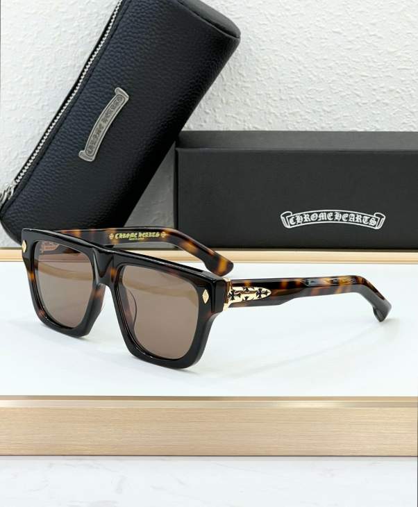 Picture of Chrome Hearts Sunglasses _SKUfw66635023fw